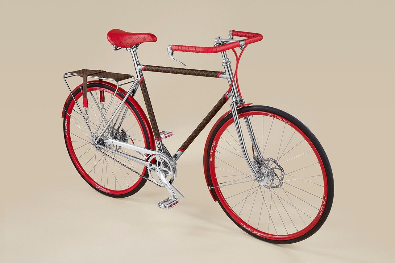 METCHA  Louis Vuitton Bike can take you to any landscape.