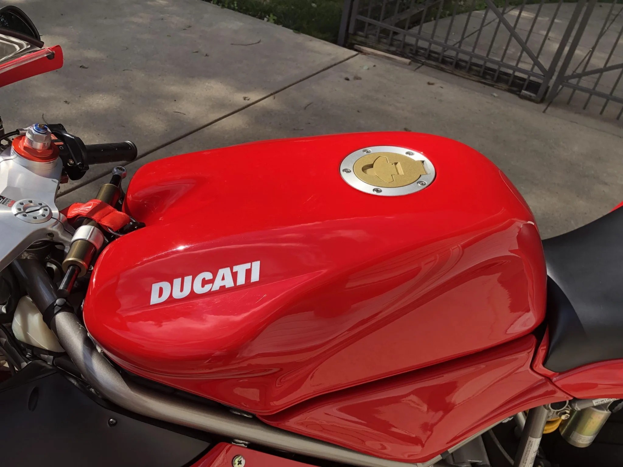 Low Mileage 2001 Ducati 748 Provides Desmoquattro Lotion for Your Sport ...