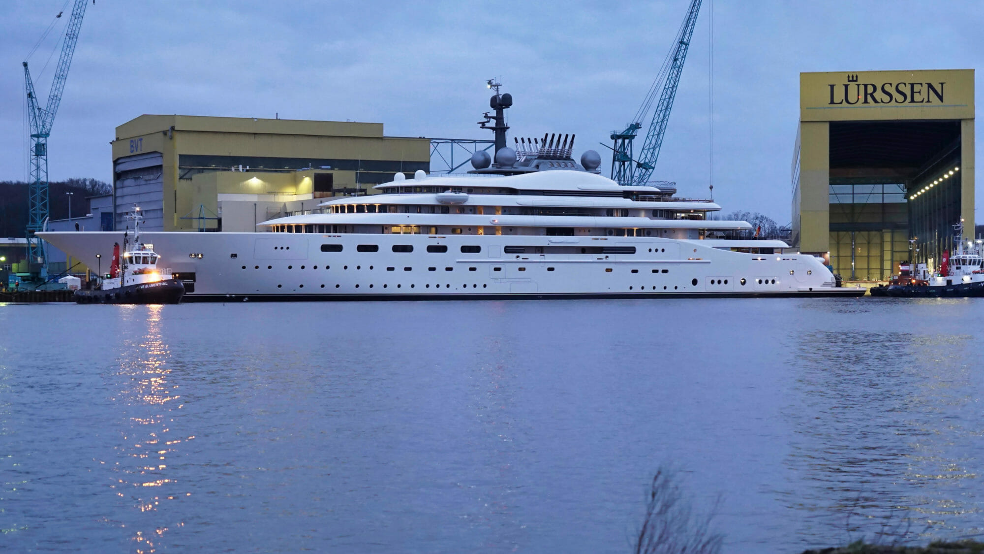 who owns lurssen yachts