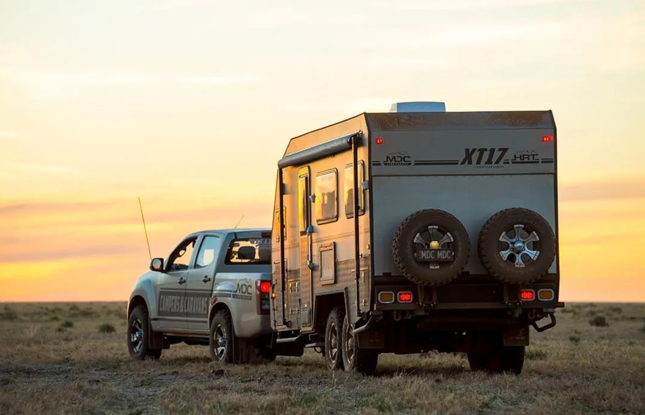 xt17hrt overland travel trailer