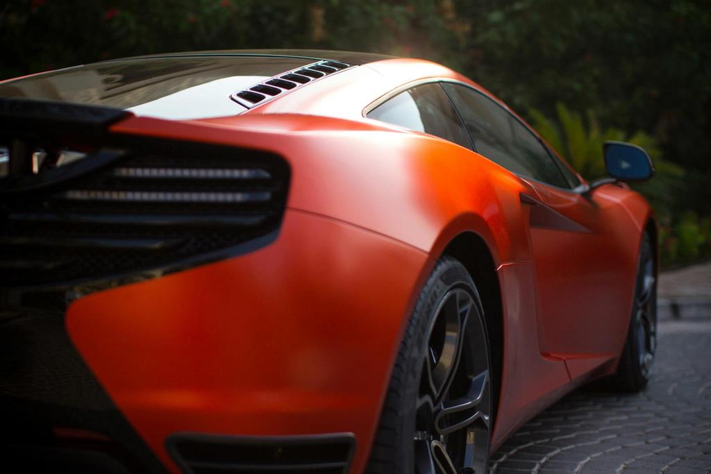 McLaren MP4-12C Gets Customisation Program with Carbon Fiber ...