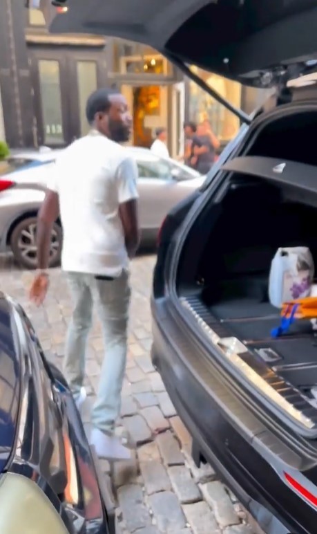 Meek Mill Flaunts Yet Another Maybach, The Mercedes-Maybach GLS
