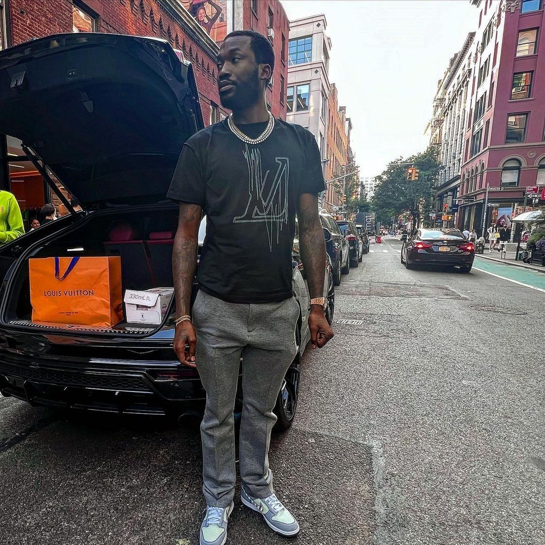 Meek Mill Switches From Mercedes-Maybachs to Lambo Urus - autoevolution