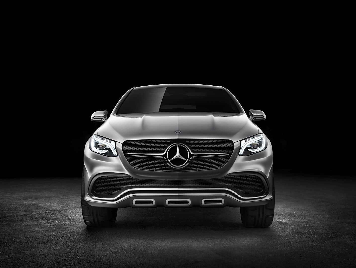 Mercedes Benz Concept Coupe Suv Officially Revealed Autoevolution