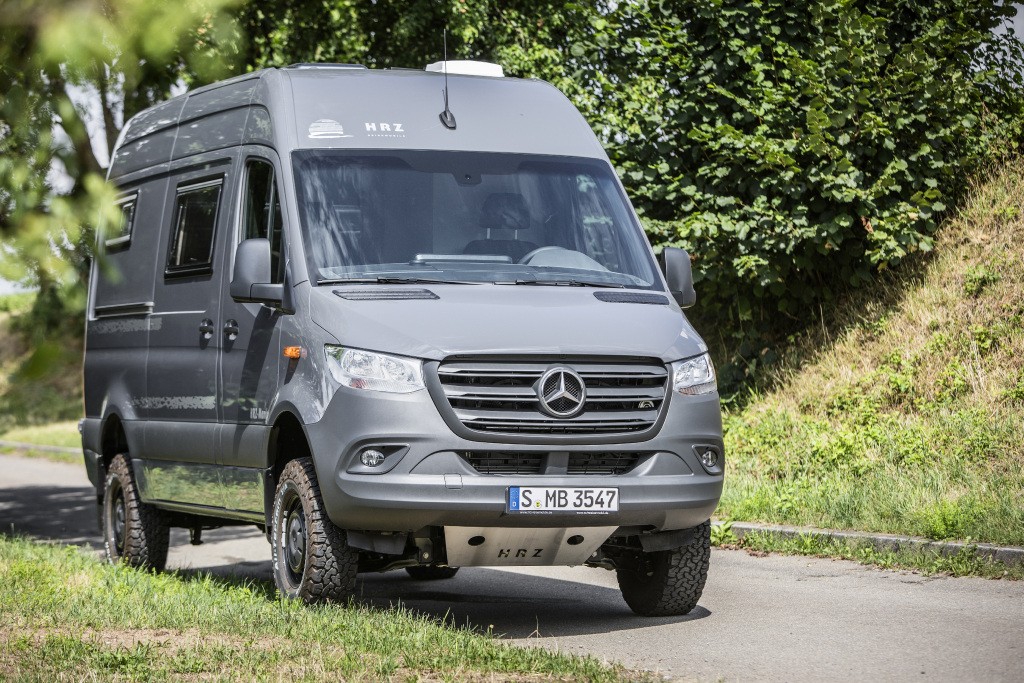 Mercedes-Benz Gathers Round Expeditionary Sprinter Campers - autoevolution