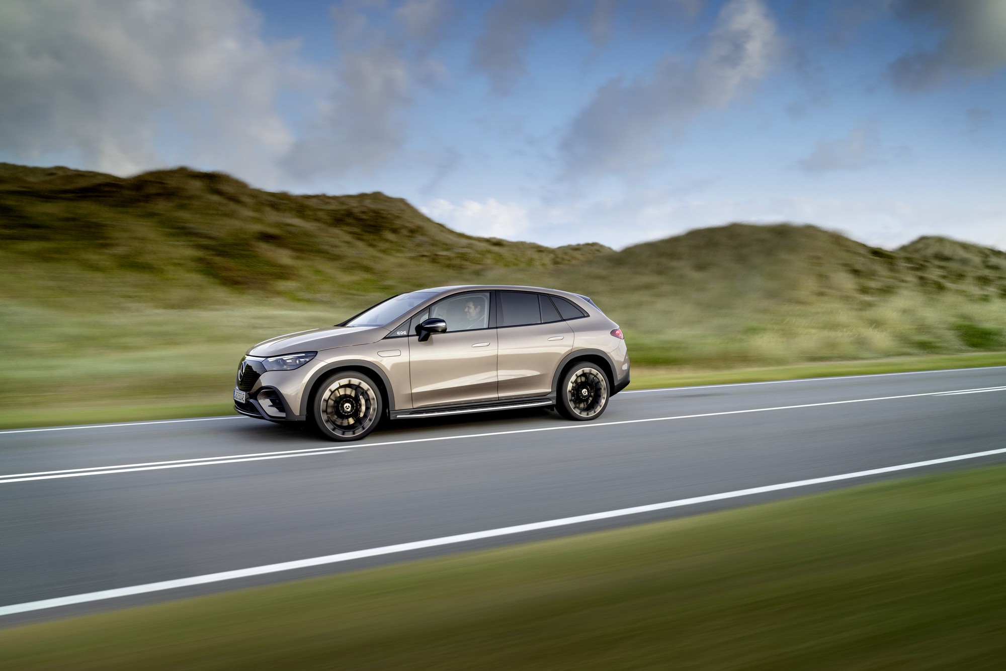 Mercedes Unveils 2024 AMG EQE SUV, Its First HighPerformance EV Hauler