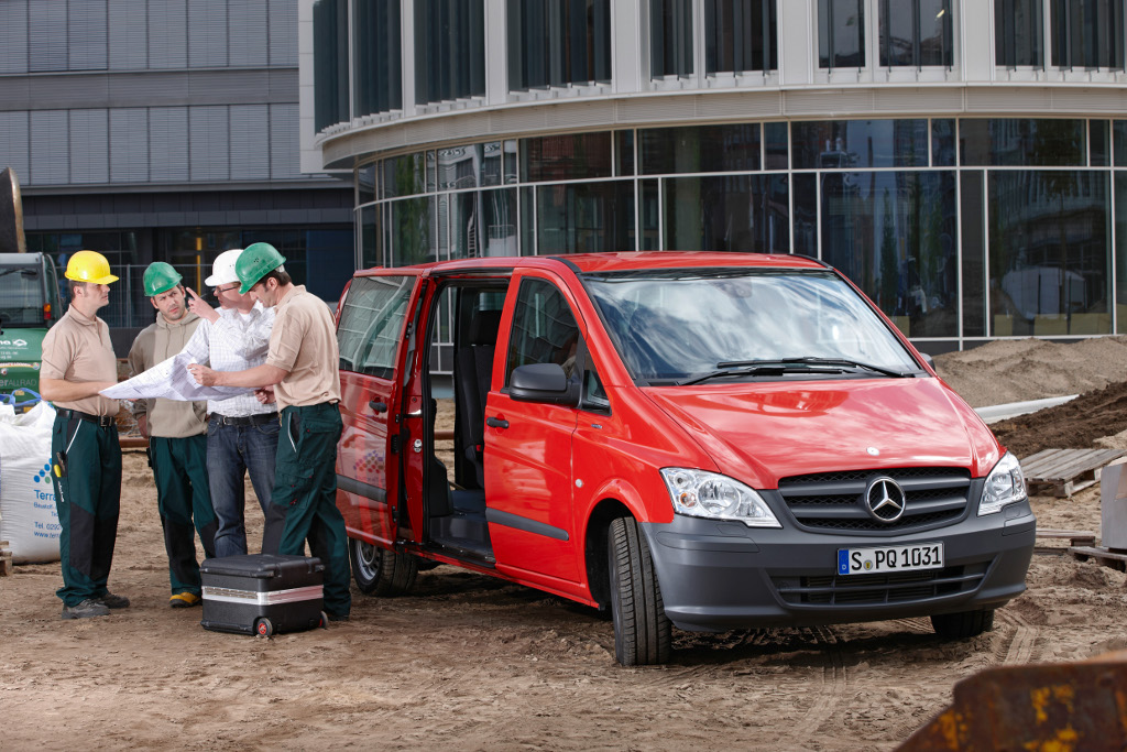 First Generation Mercedes-Benz Vito Returns as Force MPV - autoevolution
