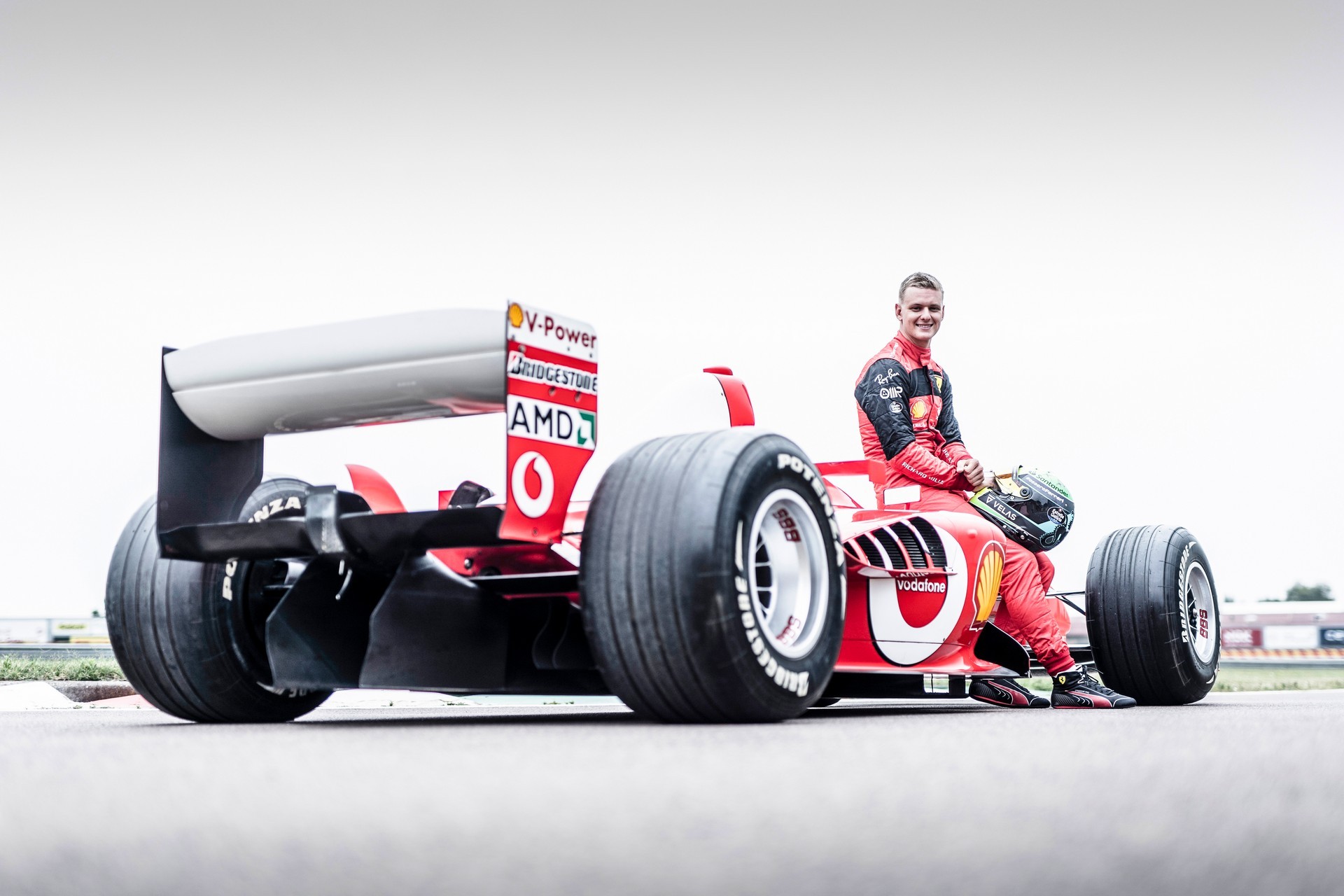 Mick Schumacher Drives the 2003 F1 Title-Winning Car, It Goes Under the  Hammer Next Month