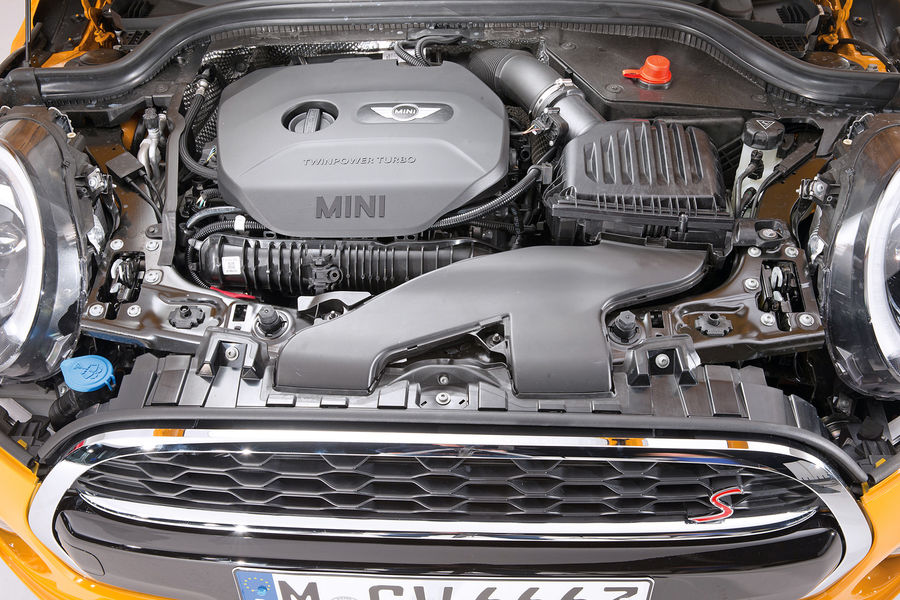 MINI Cooper S Takes on Audi A1 on First Comparison - autoevolution