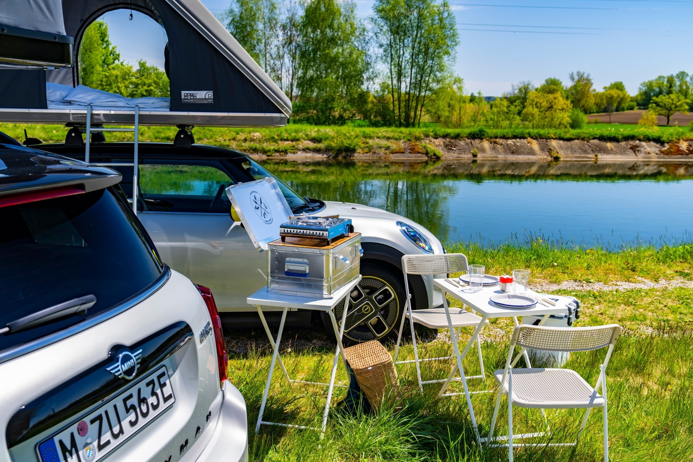 Equips the Cooper SE Countryman ALL4 for Green Vacations on the Road - autoevolution