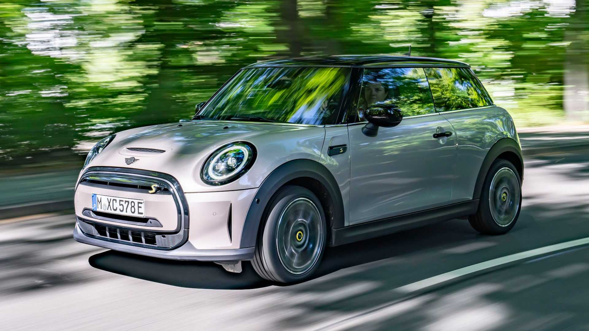 MINI Equips the Cooper SE With Operating Aids for People With ...