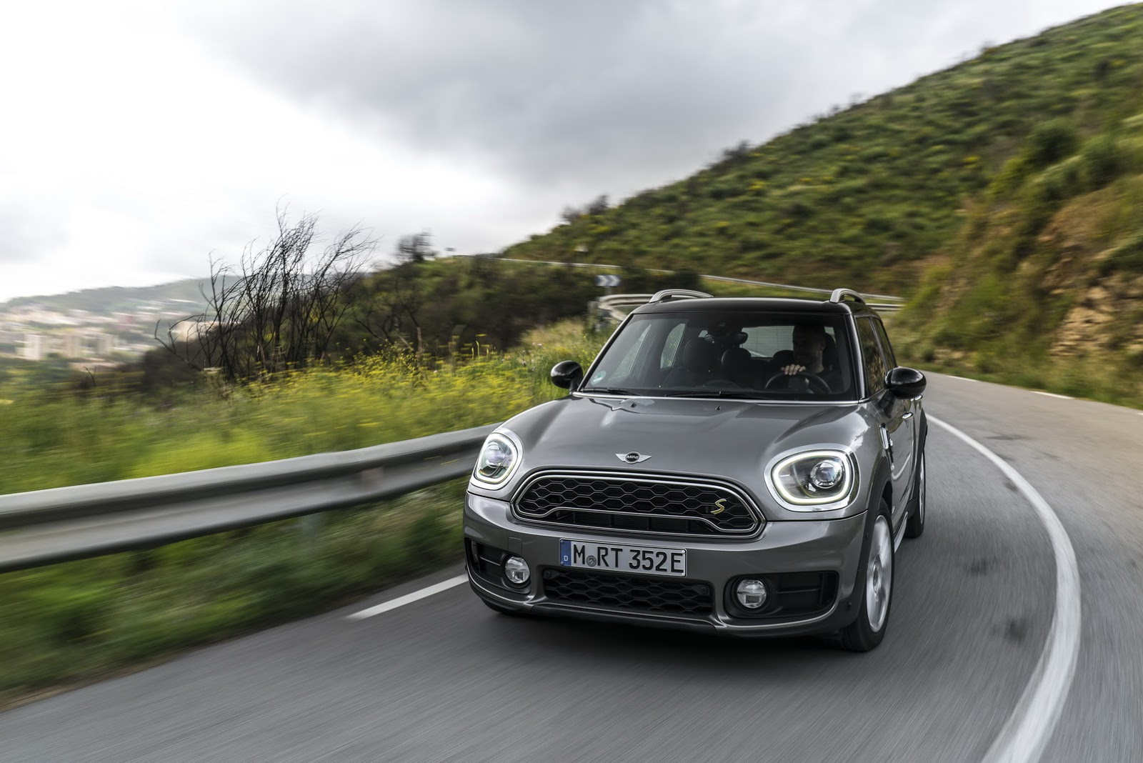 MINI Launching Countryman Plug-In Hybrid in the UK at Goodwood Festival ...