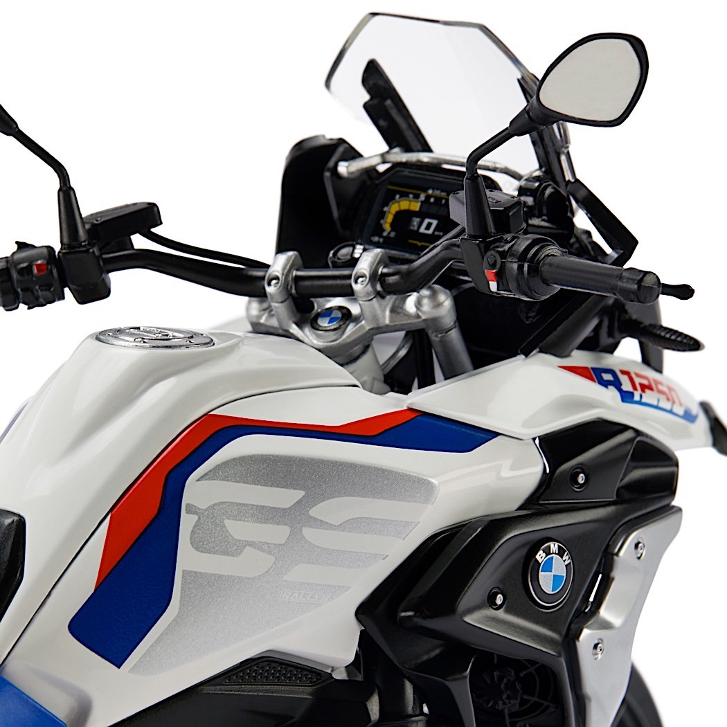 Miniature BMW M 1000 RR Is an Official Copycat of the Life-Size