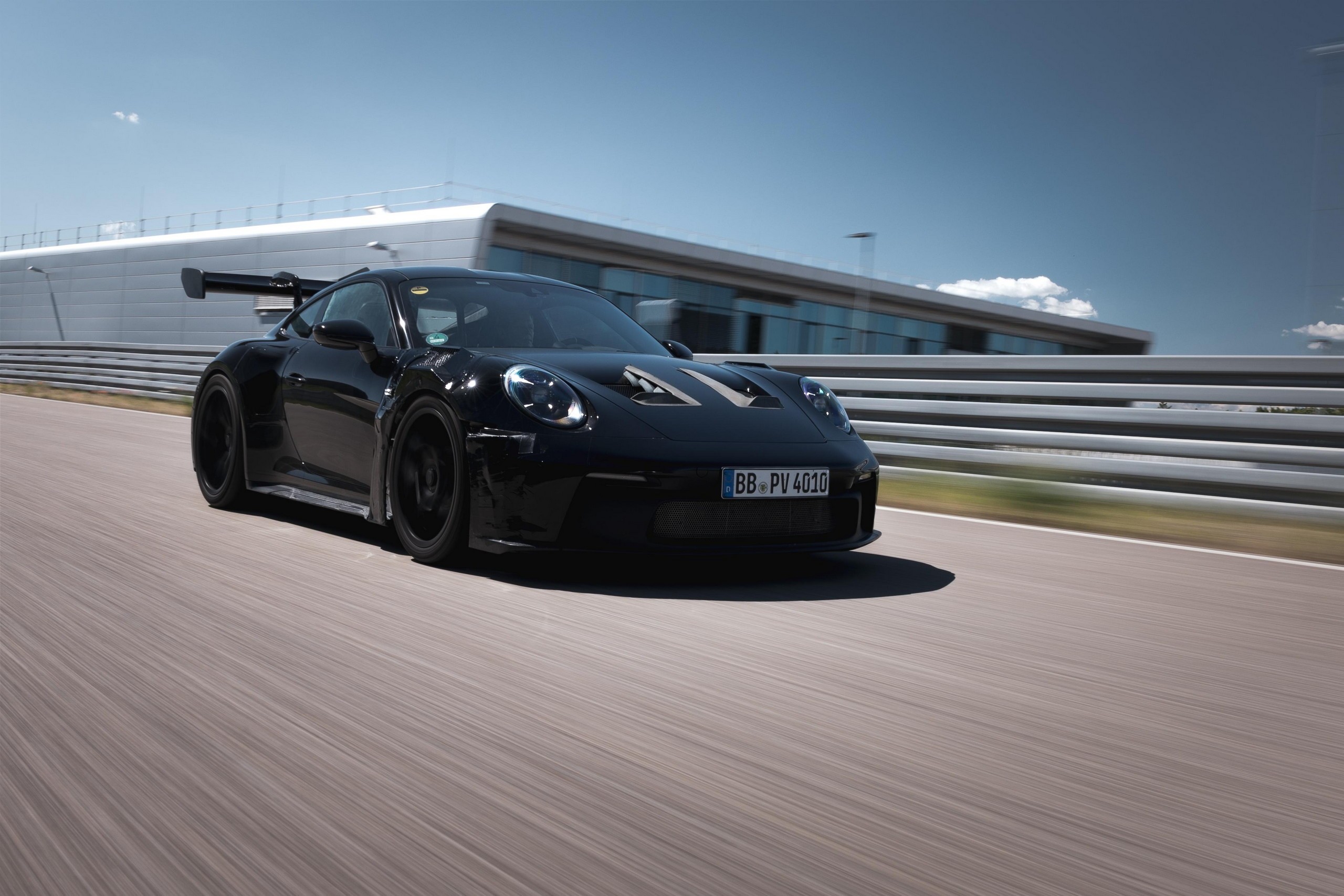New 2023 Porsche 911 GT3 RS Is Almost Here, Unveiling Date Officially  Announced - autoevolution