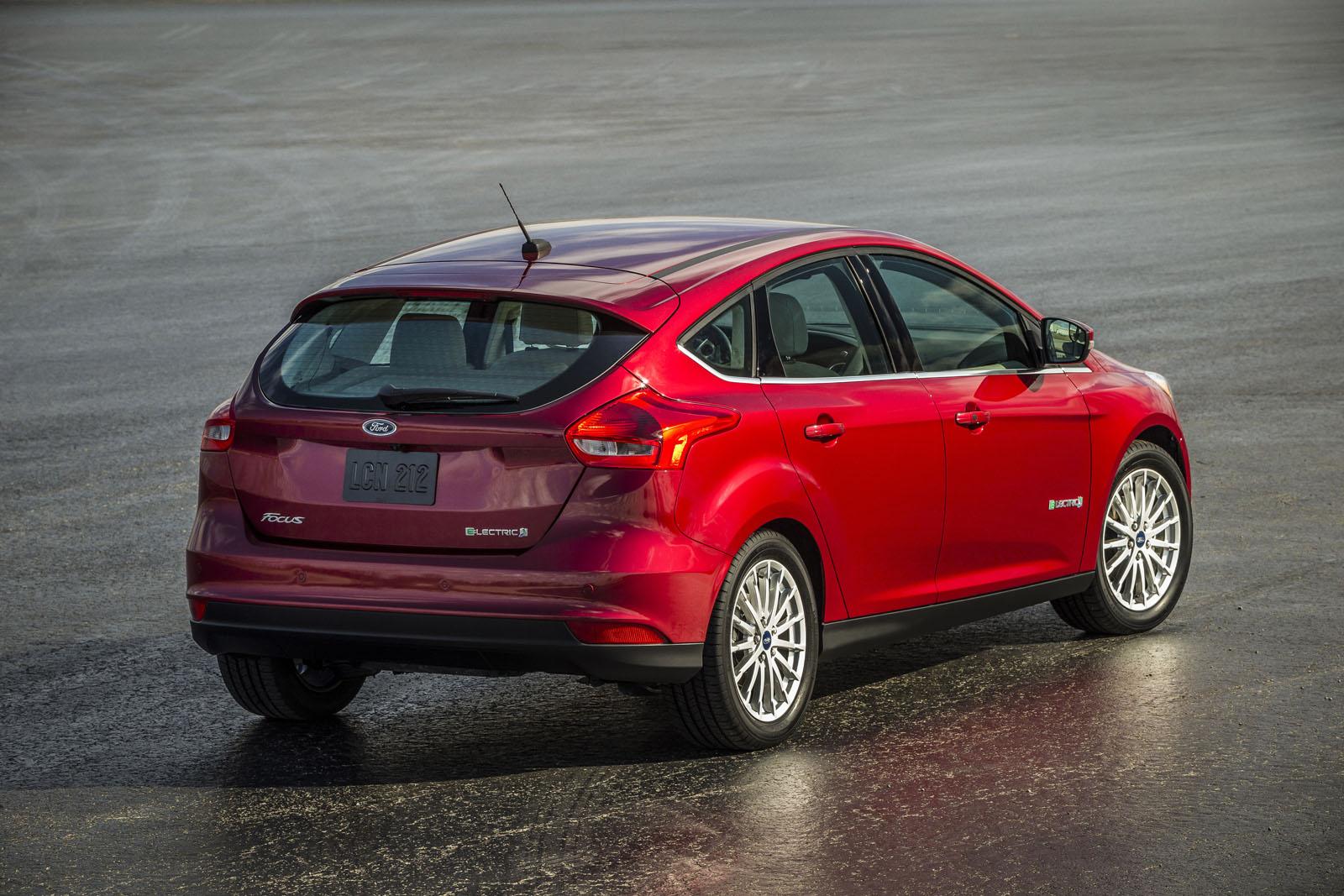 new-ford-focus-electric-confirmed-to-be-6-000-cheaper-than-predecessor