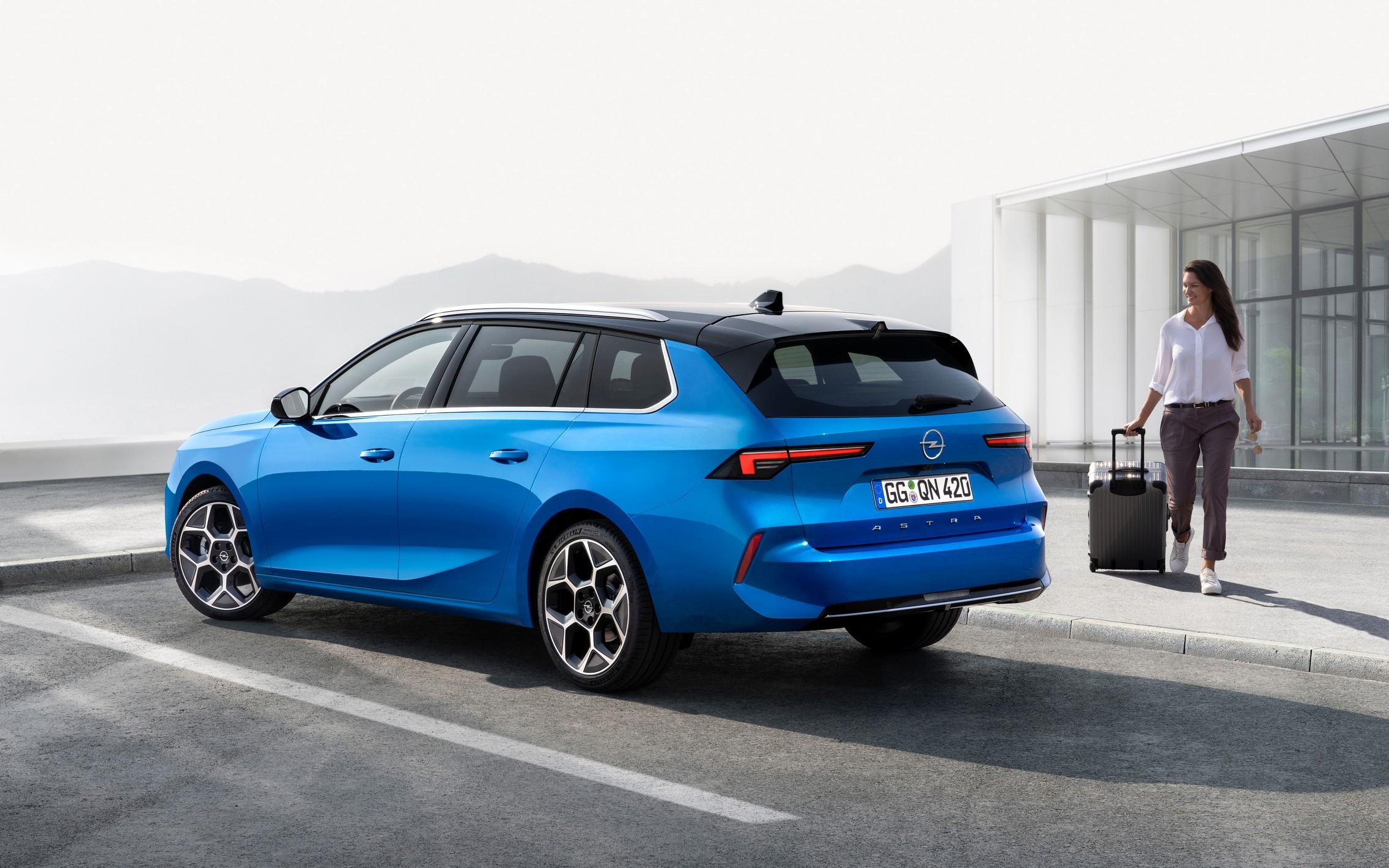New Opel Astra Sports Tourer Is Purely Designed As ICE and Electrified  Estate - autoevolution