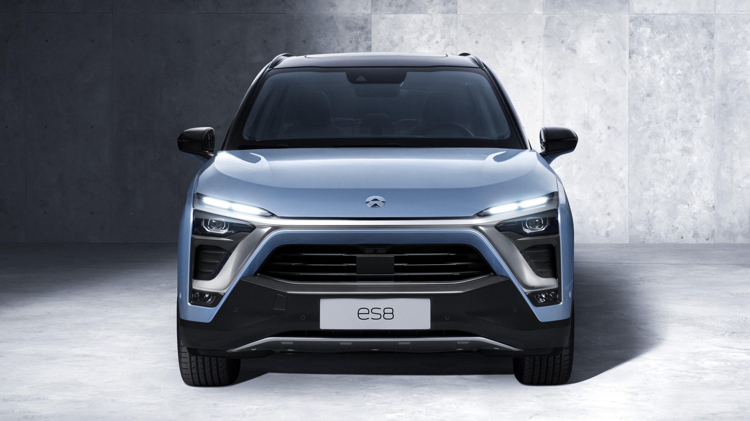 NIO ES8 Is a Model X Alternative from the Company That Made the EP9