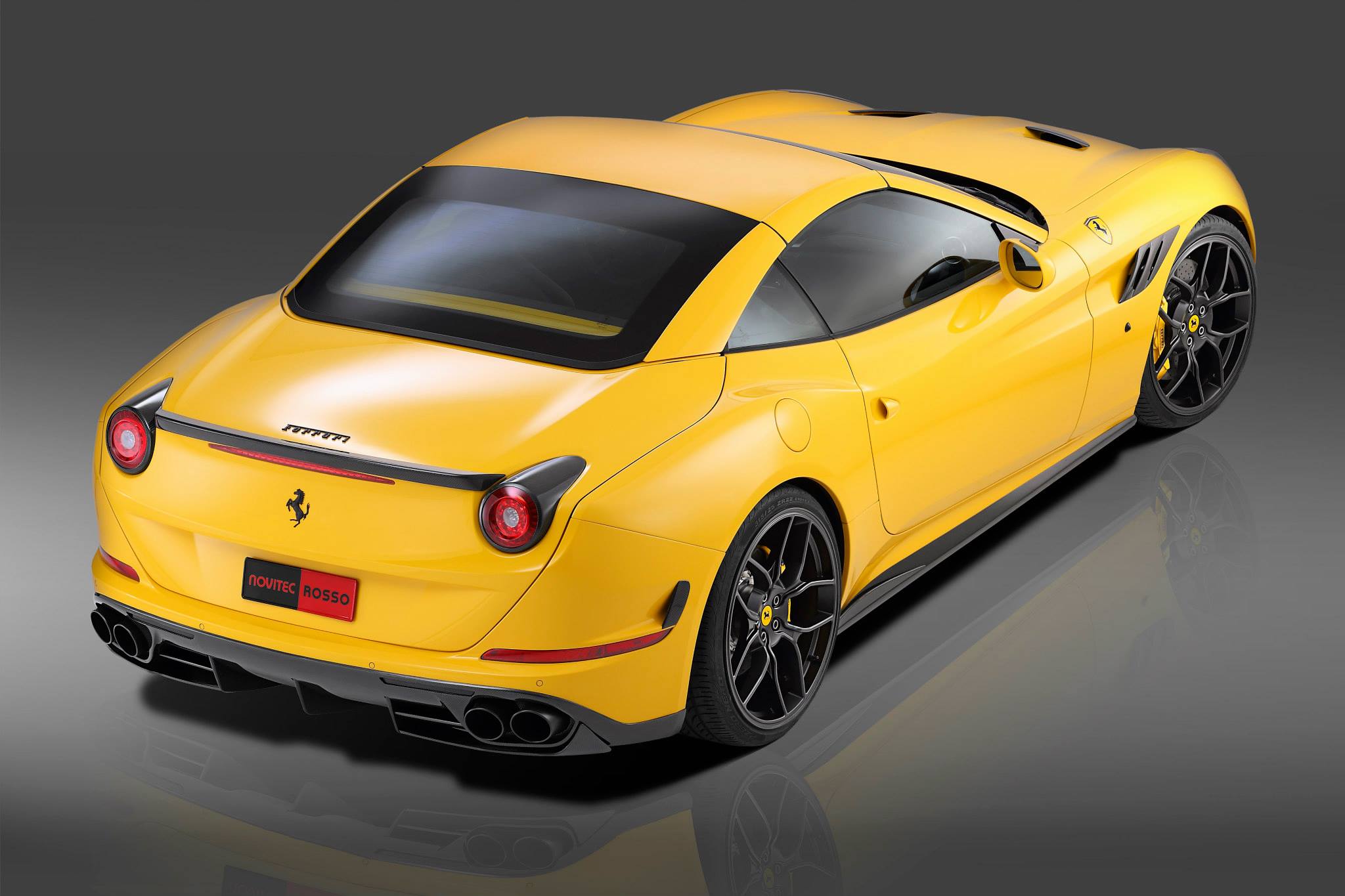 Novitec Rosso Ferrari California T Revealed with Carbon Kit, More Power ...