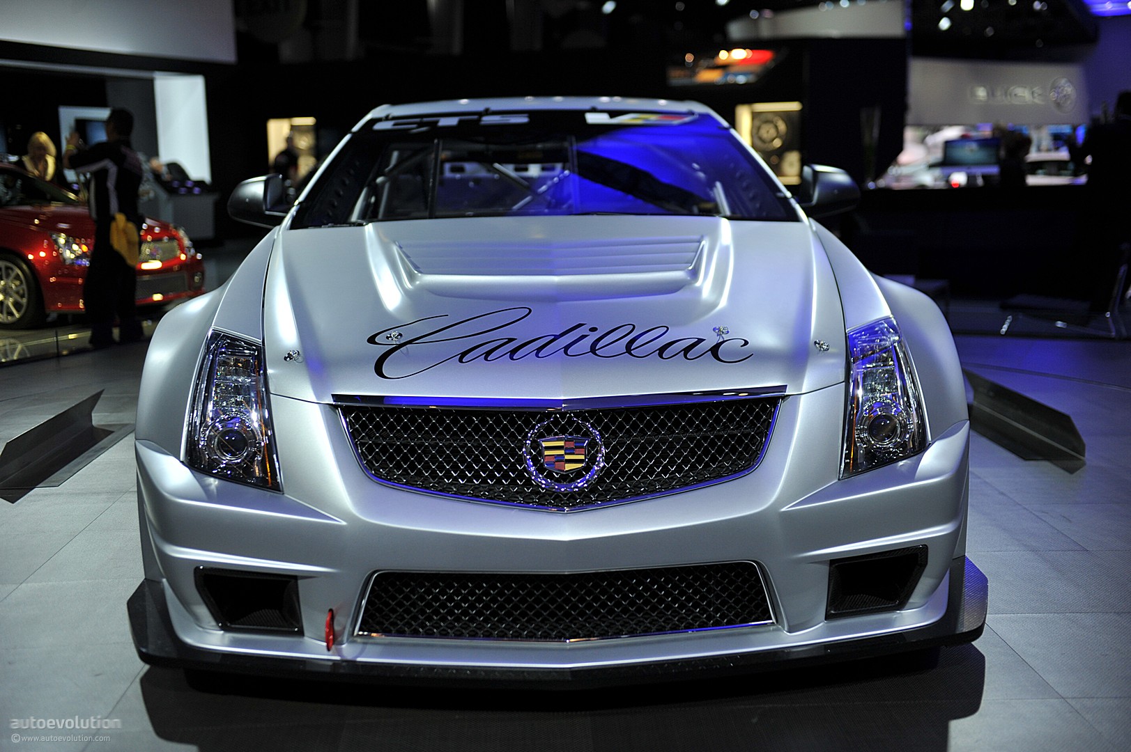 NYIAS 2011: Cadillac CTS-V Race Car [Live Photos] - autoevolution