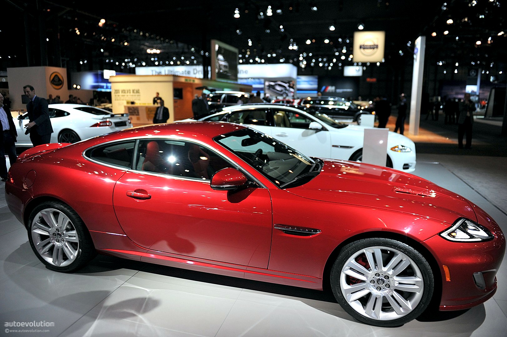 NYIAS 2011: Jaguar XKR Coupe Live Photos - autoevolution