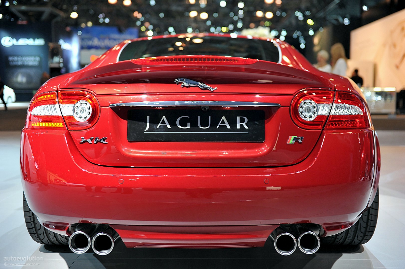 NYIAS 2011: Jaguar XKR Coupe Live Photos - autoevolution