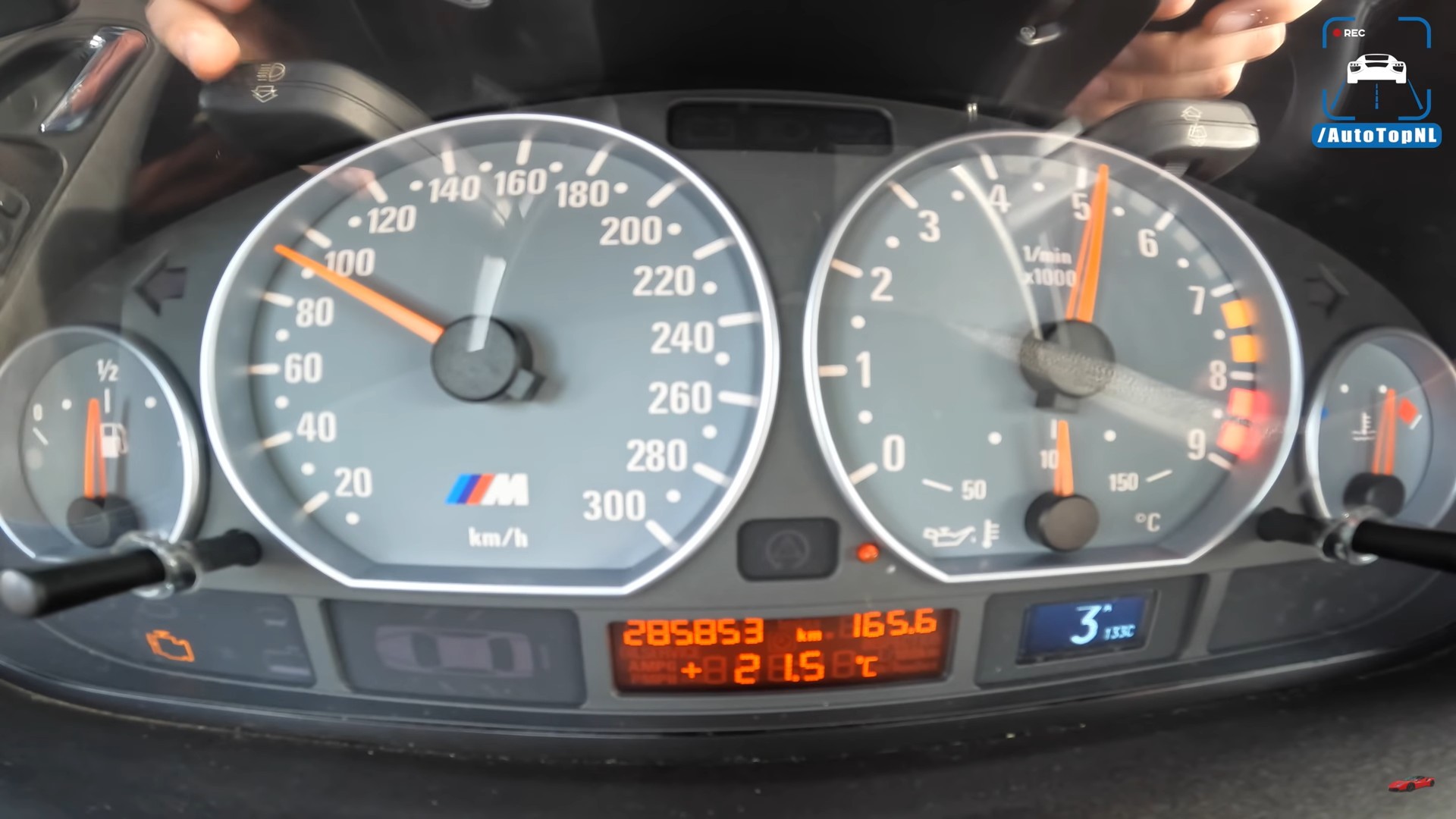 Oldish E46 BMW M3 Flaunts V10 on Autobahn, Tilts Speedometer Needle to 186  MPH - autoevolution