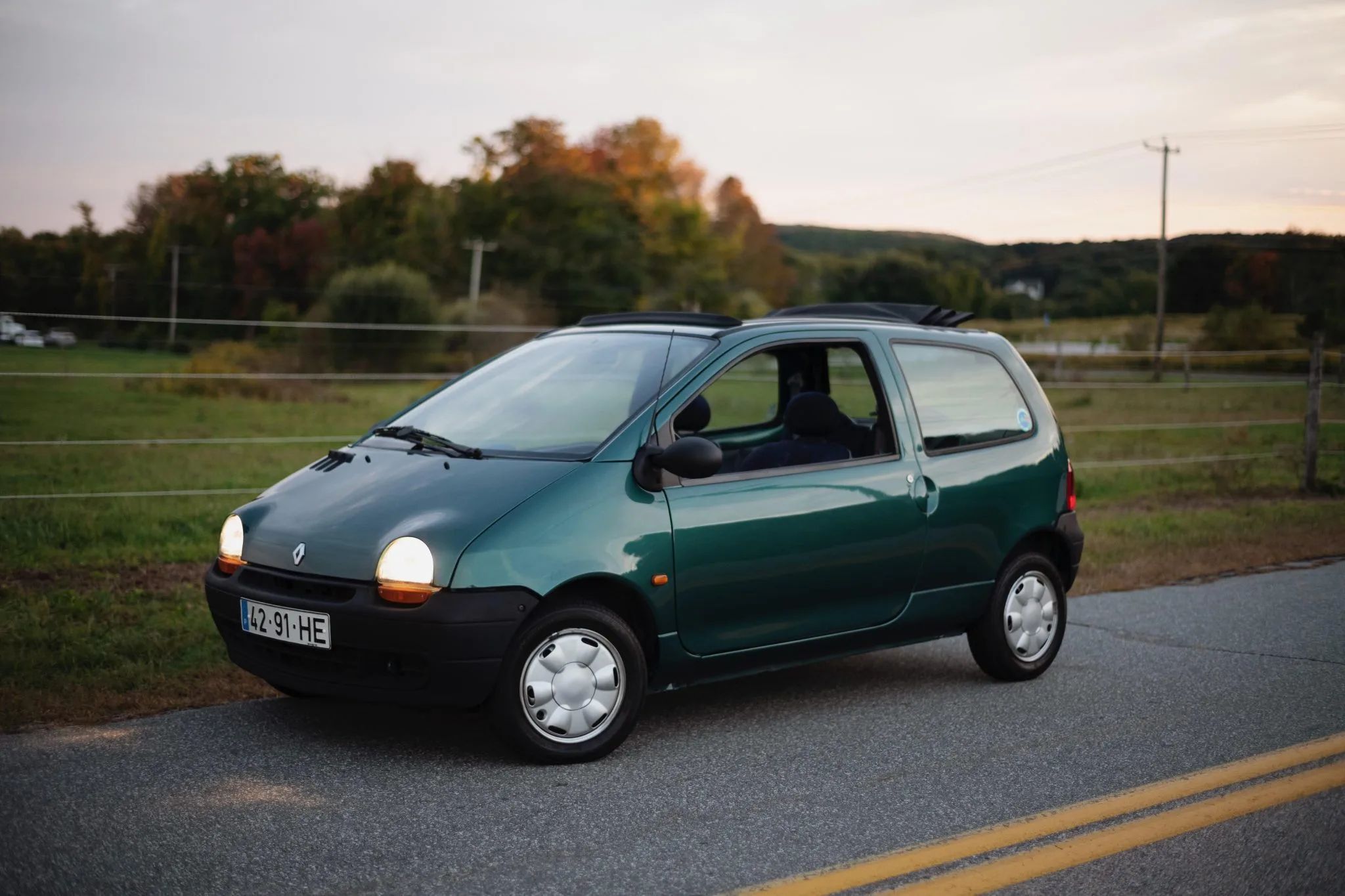Once a Forbidden Fruit in the U.S., This 1995 Renault Twingo Is Offered at  No Reserve - autoevolution