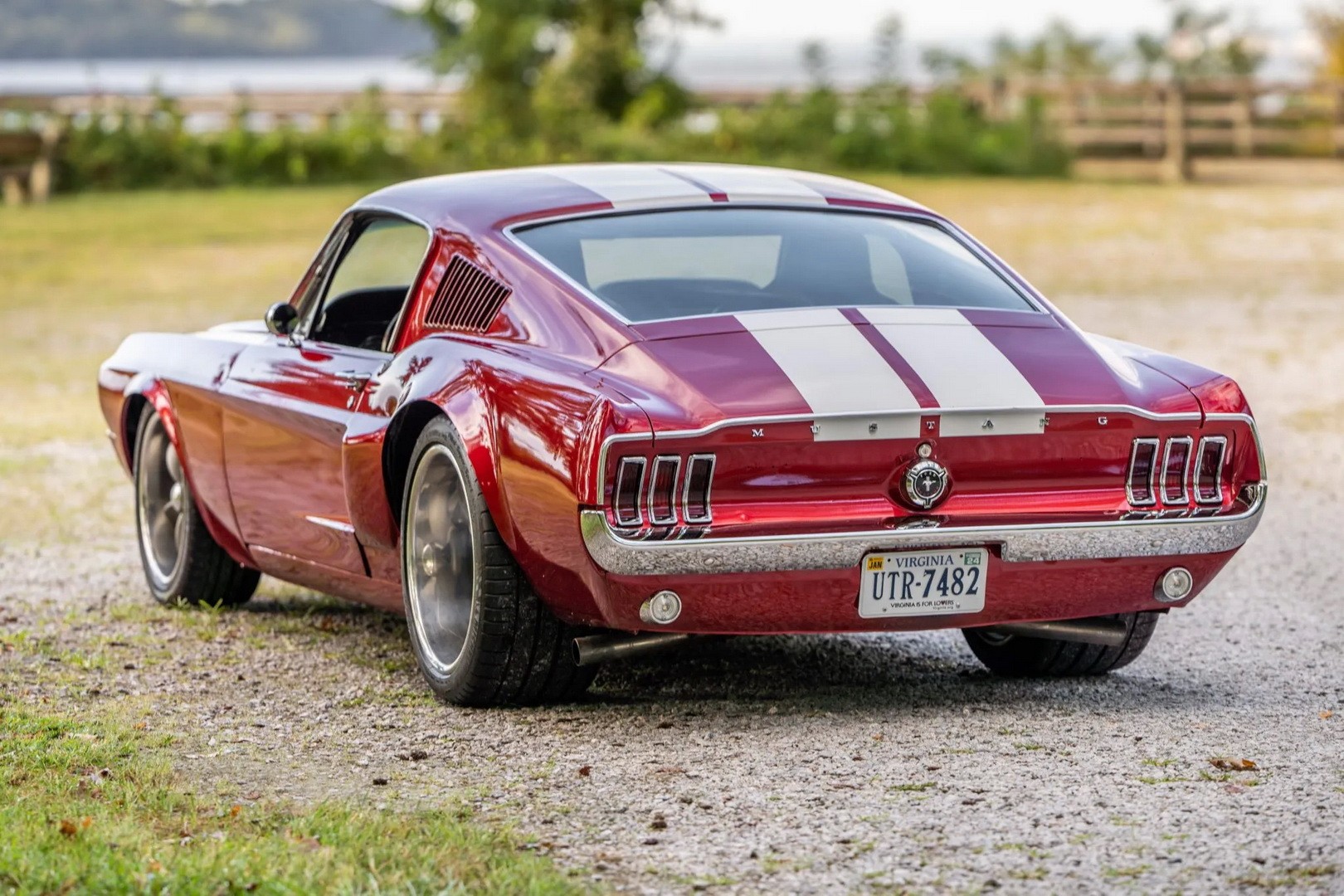 One-of-a-Kind 1967 Ford Mustang Looks Like an Aston Martin V8 Vantage ...