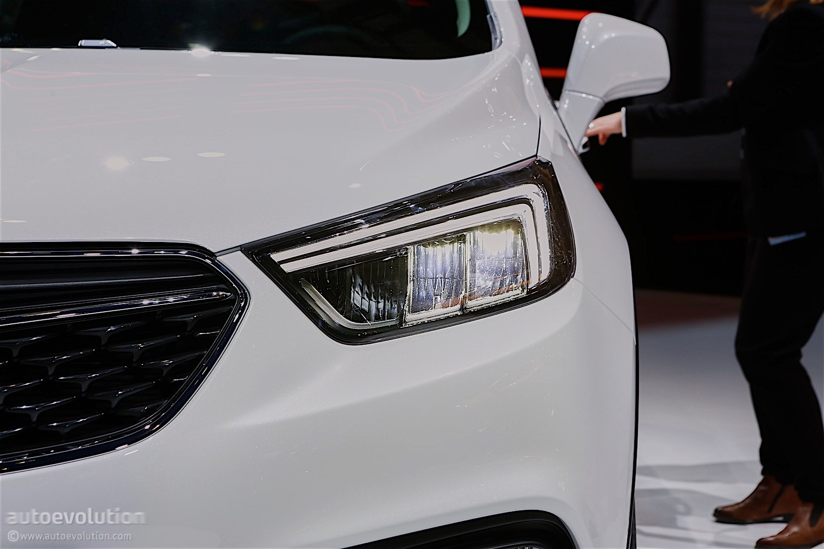 2016 Opel Mokka X Shows Off in Geneva - autoevolution