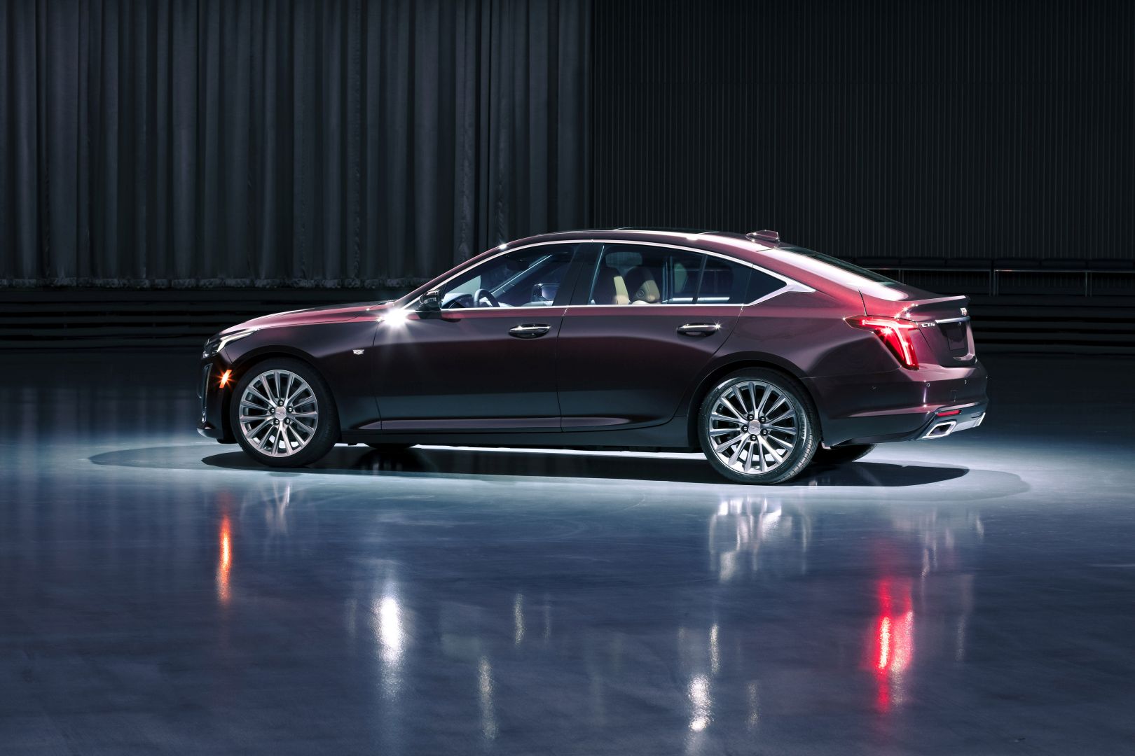 https://s1.cdn.autoevolution.com/images/news/gallery/over-34000-cadillac-ct4-and-ct5s-to-be-recalled-for-airbags_44.jpg