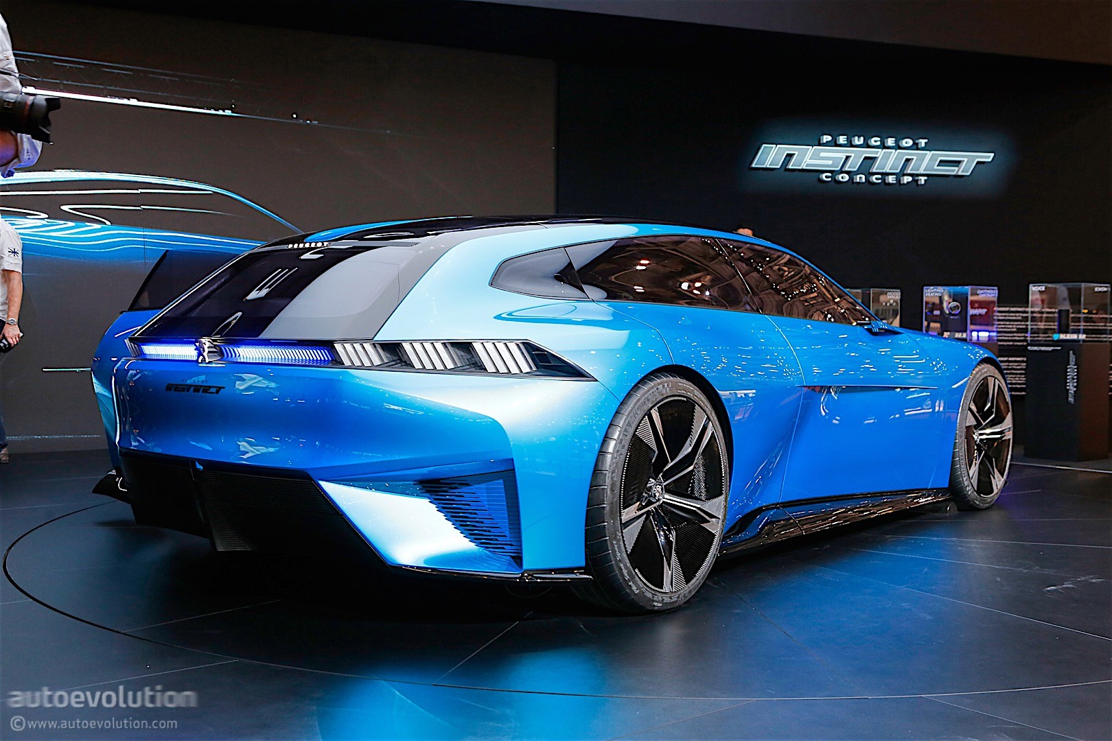 Peugeot Instinct Concept Shines In Geneva With French Class And.
