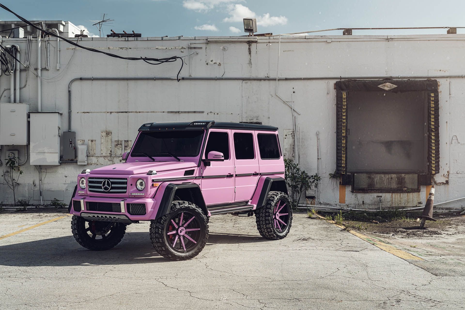 baby pink g wagon