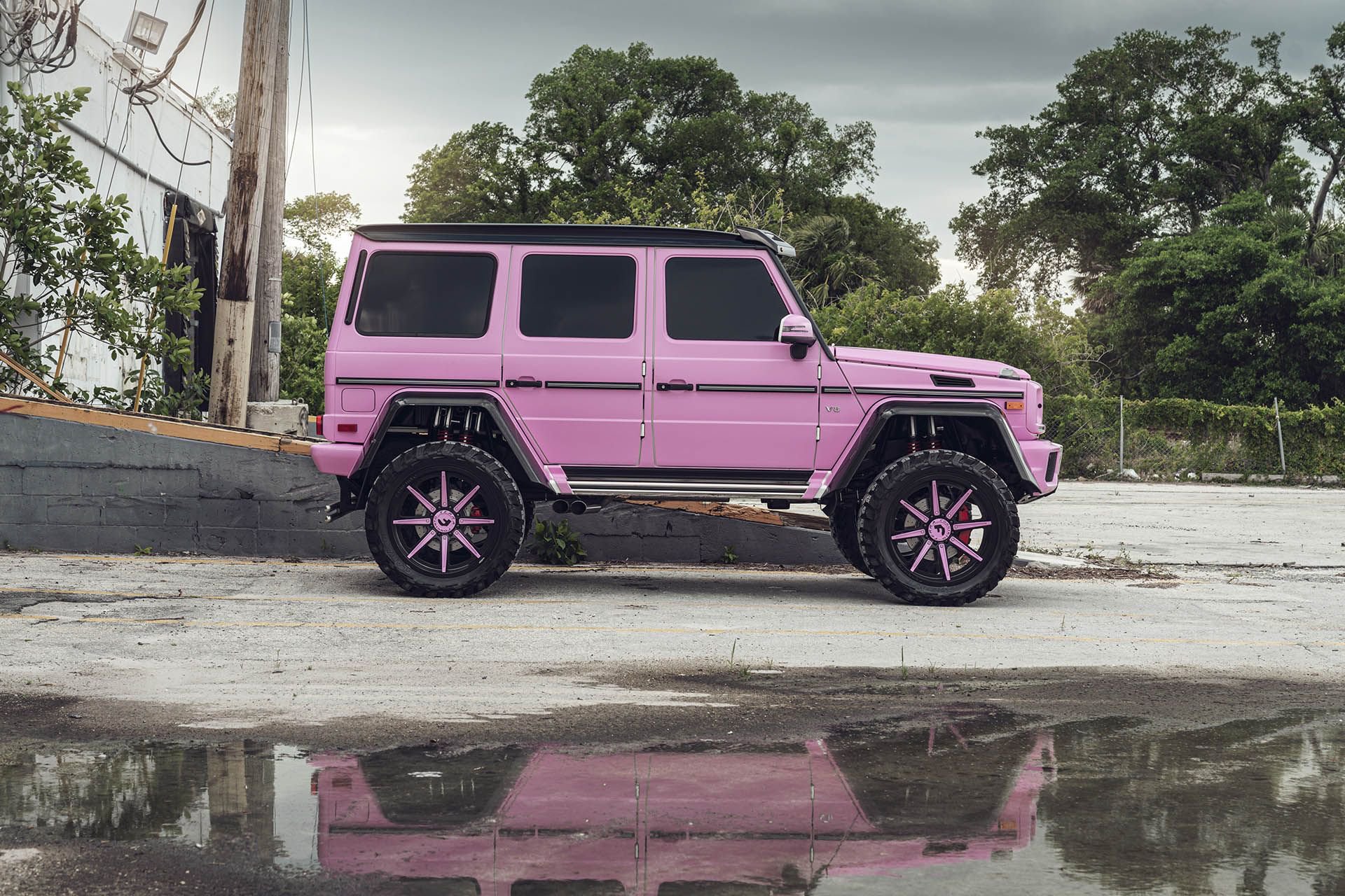 Pink Mercedes G-Class 4 × 4 Squared Is All About Girl Power.