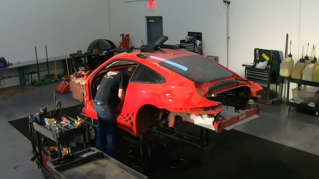 Porsche 911 GT3 Gives Its Last Breath in Warehouse, Video Is Agonizing ...