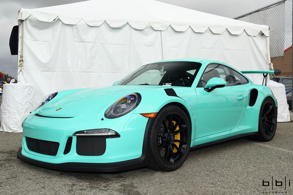Porsche Exclusive Paint To Sample 911 Gt3 Rs The Tiffany Blue Lookalike Autoevolution