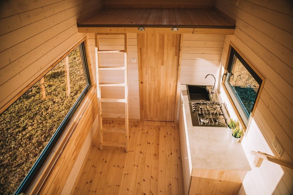 https://s1.cdn.autoevolution.com/images/news/gallery/portable-shafer-tiny-house-is-budget-friendly-and-designed-to-sleep-up-to-four-people_8.jpg