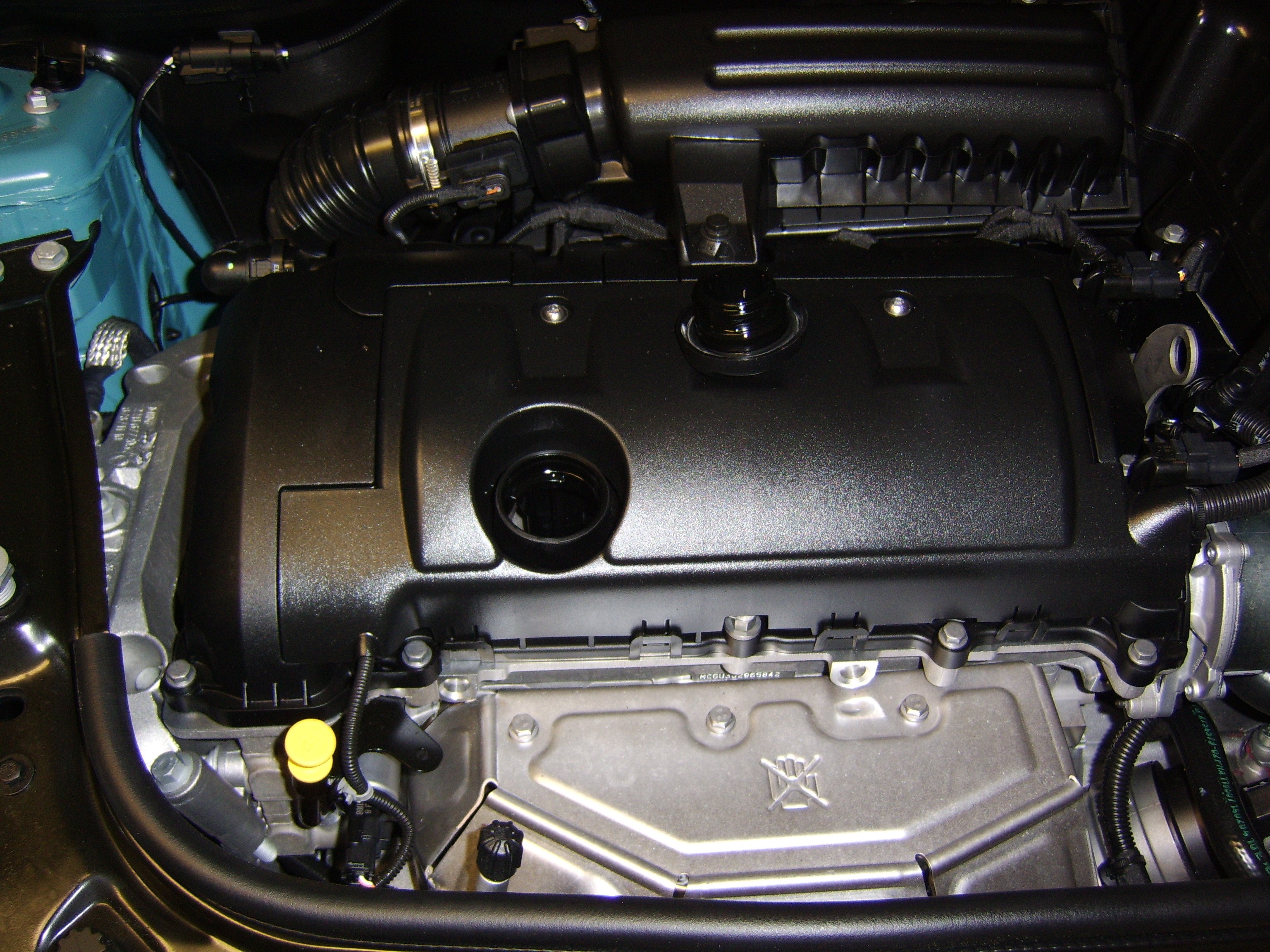 R56 MINI Cooper S Engine Oil Change: Hard to Reach Filter - autoevolution