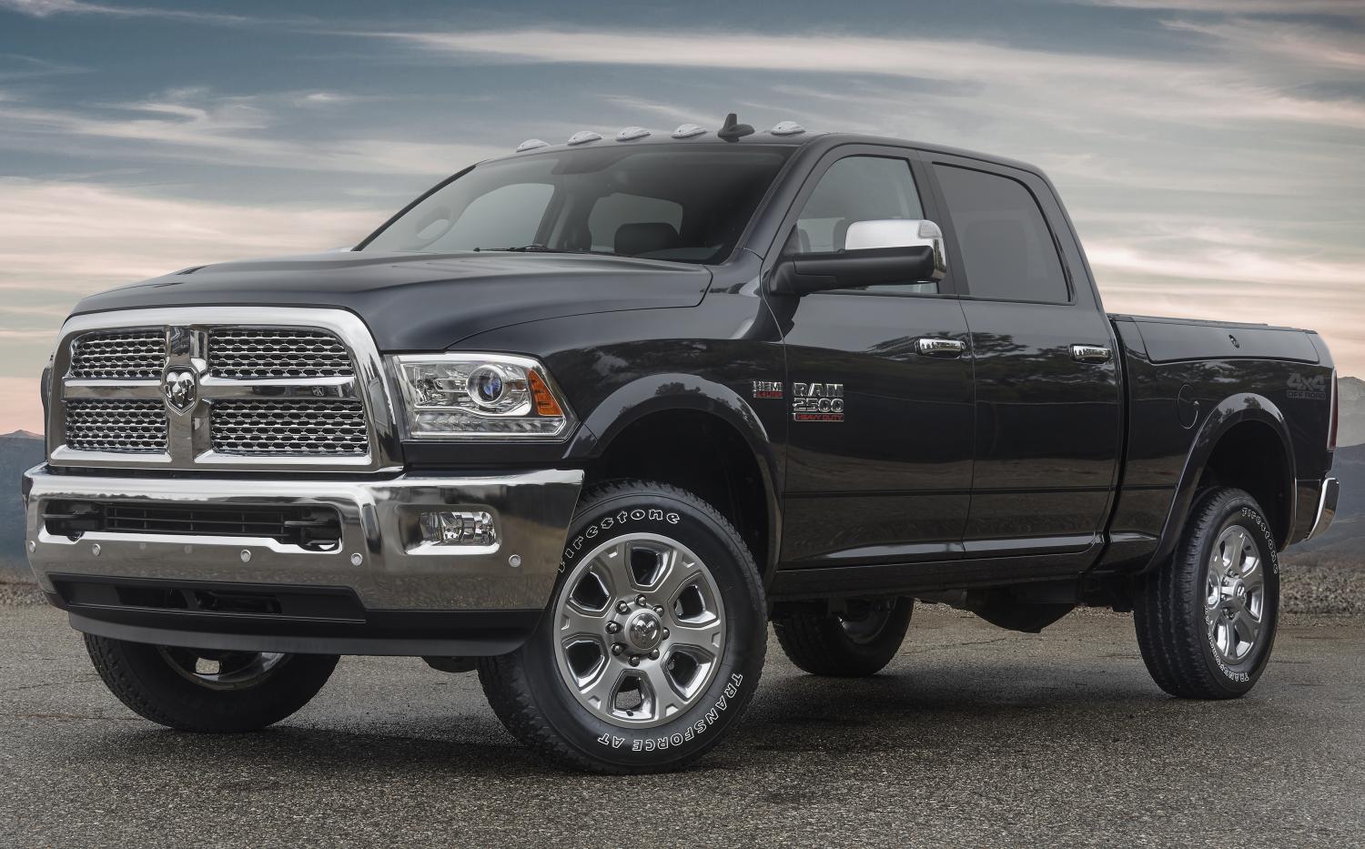 2016-ram-2500-4x4-off-road-package-adds-plenty-of-goodies-for-a-small