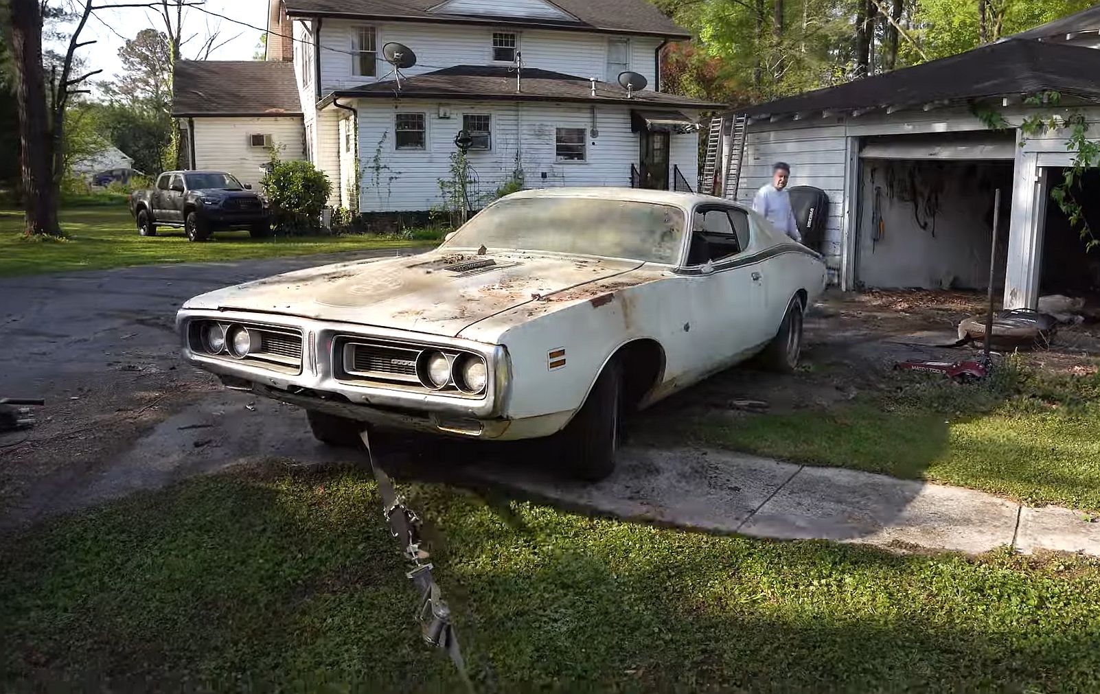 Rare 1971 Dodge Super Bee Spent 34 Years in a Barn, Gets Saved -  autoevolution