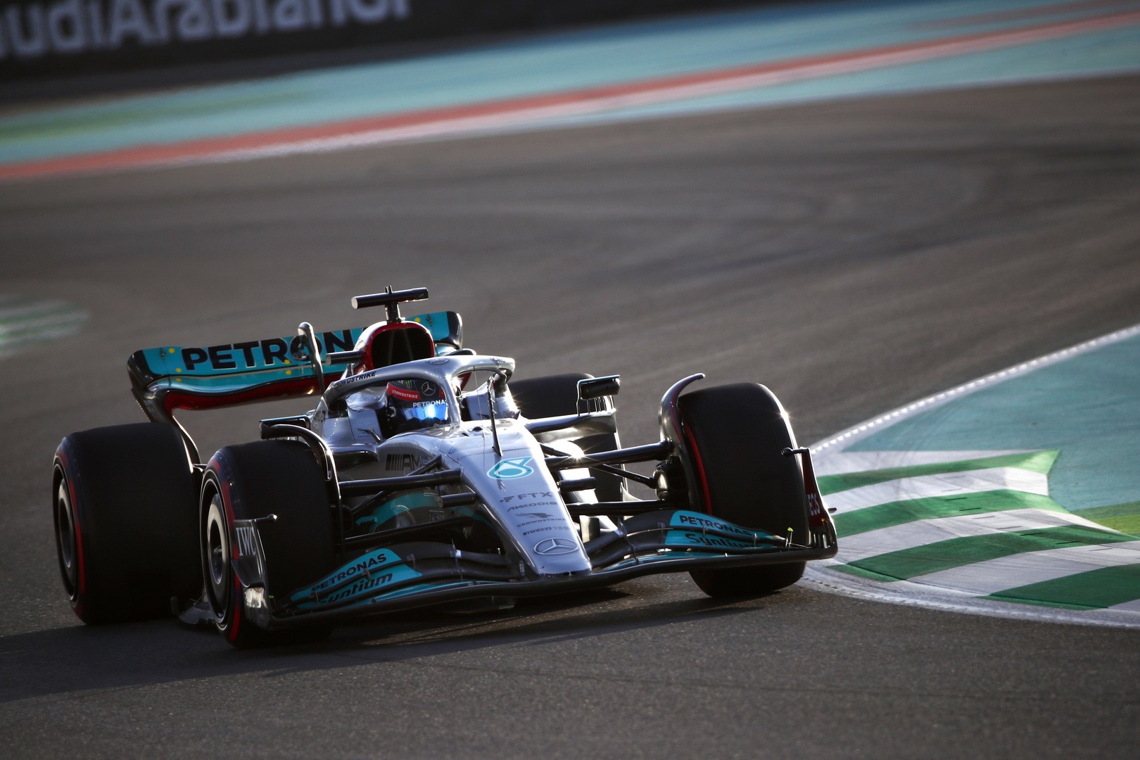 Lewis Hamilton's Mercedes-AMG Formula 1 Car Joining LEGO Family This Spring  - autoevolution