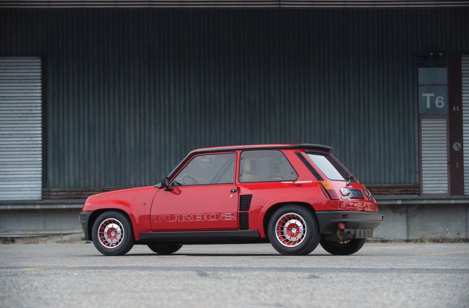 This Renault 5 Turbo 2 RWD Hot Hatch Hides A 13B Rotary Surprise