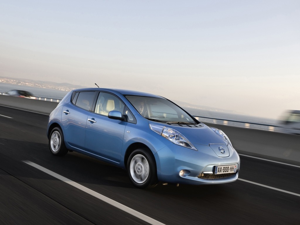 Renault & Nissan Celebrate 350,000 Electric Vehicles Sold All Around