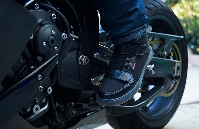 roame motorcycle shoes