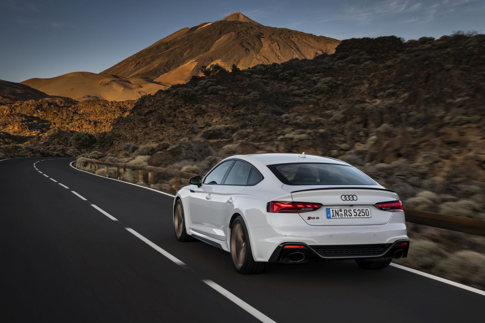 See the 2021 Audi RS5 Sportback in Full Glory, Details Are Sonoma