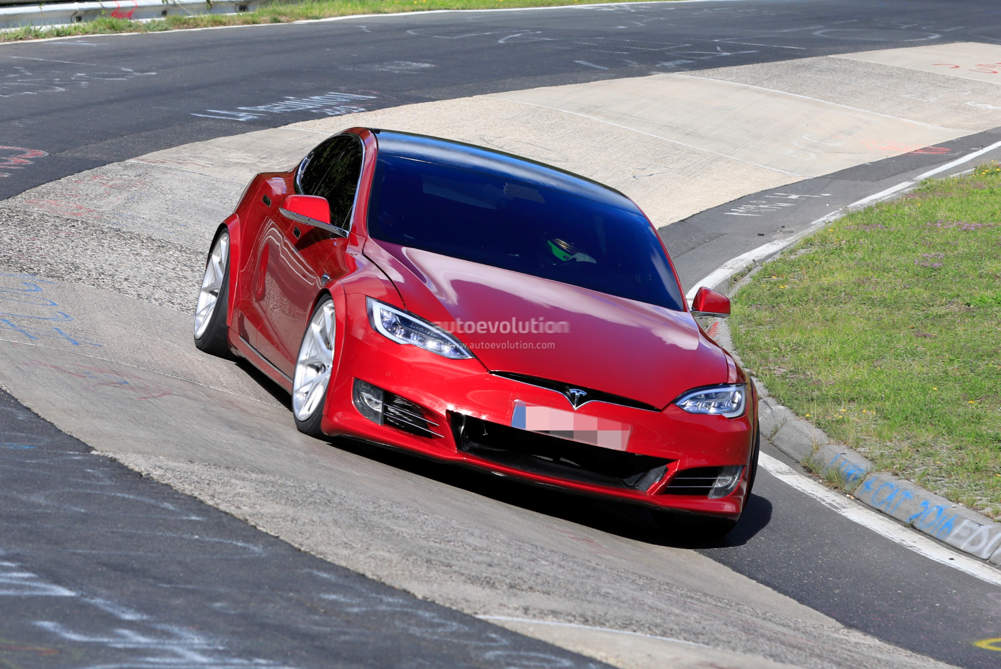 seven seater 2020 tesla model s spied at the nurburgring dropping hot laps