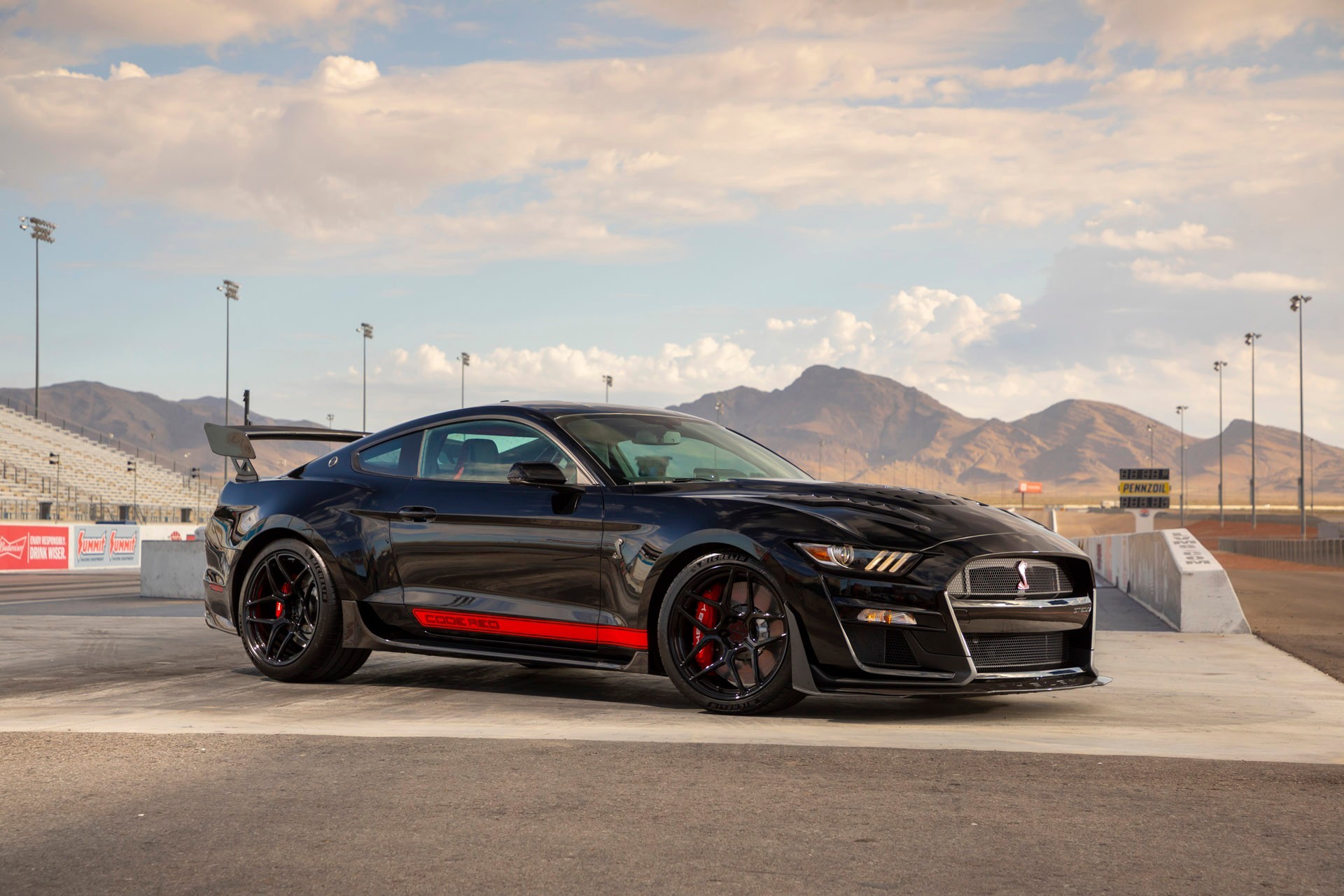 Ford Mustang Shelby GT500 Code Red is a 1,300-hp straight-line weapon for  $209,995