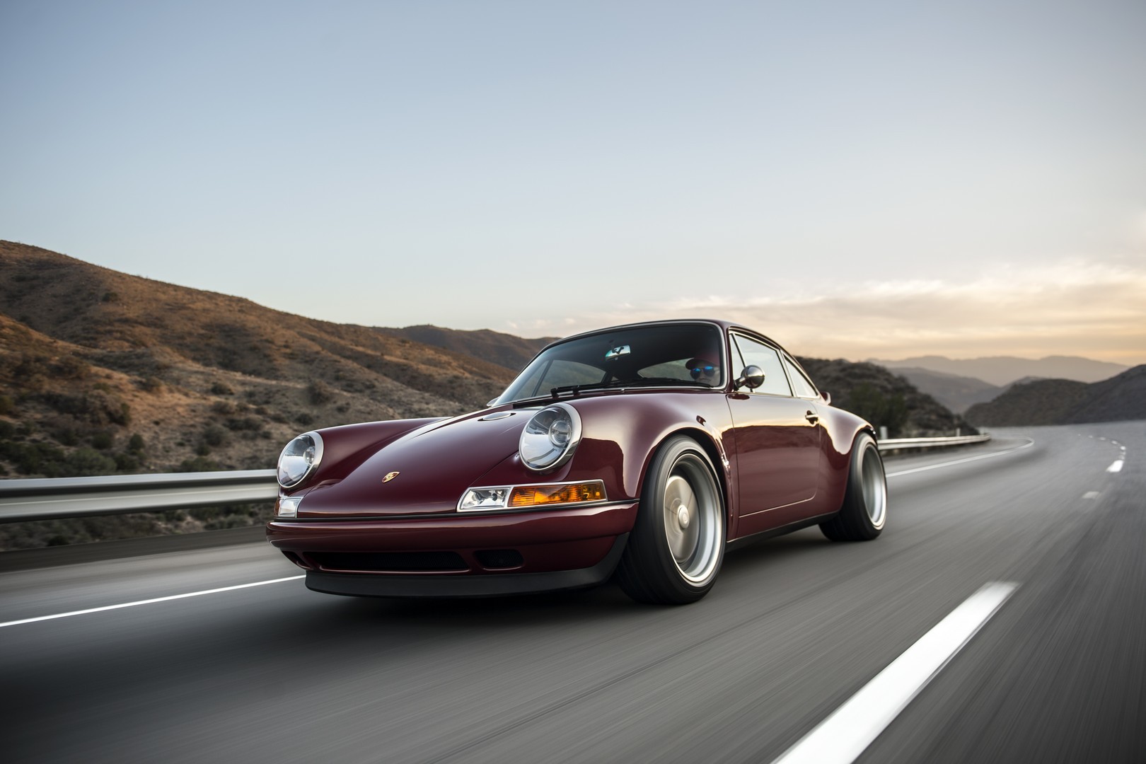 Singer Porsche 911 Duo Is Restomod Coolness - autoevolution