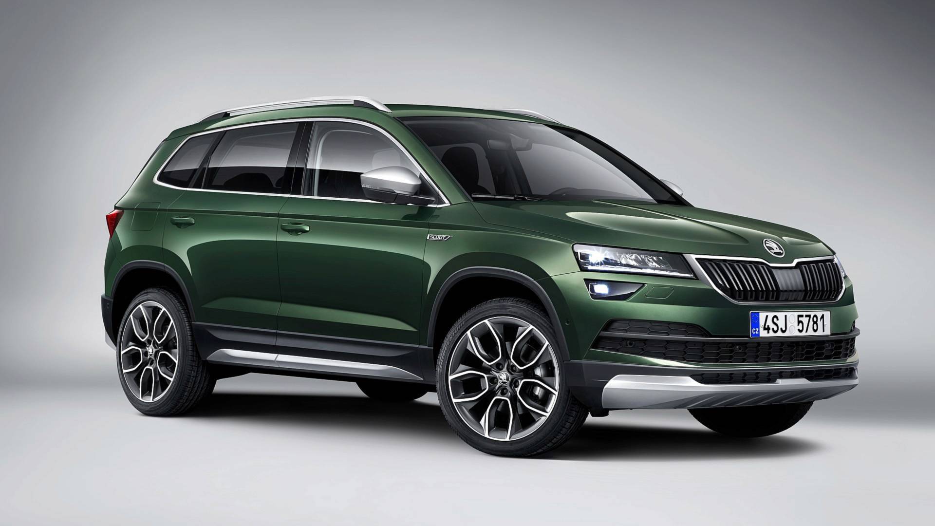 2019 Skoda Karoq Scout Looks Ready to Venture Off The ...