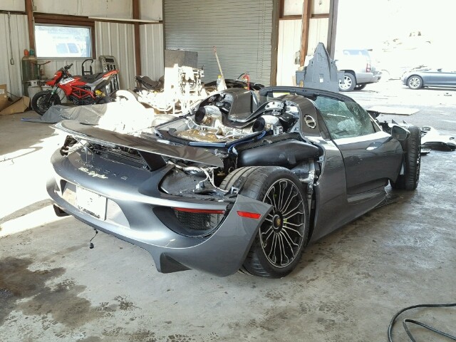 Slightly Totaled Porsche 918 Spyder Shows Up at Salvage Auction -  autoevolution