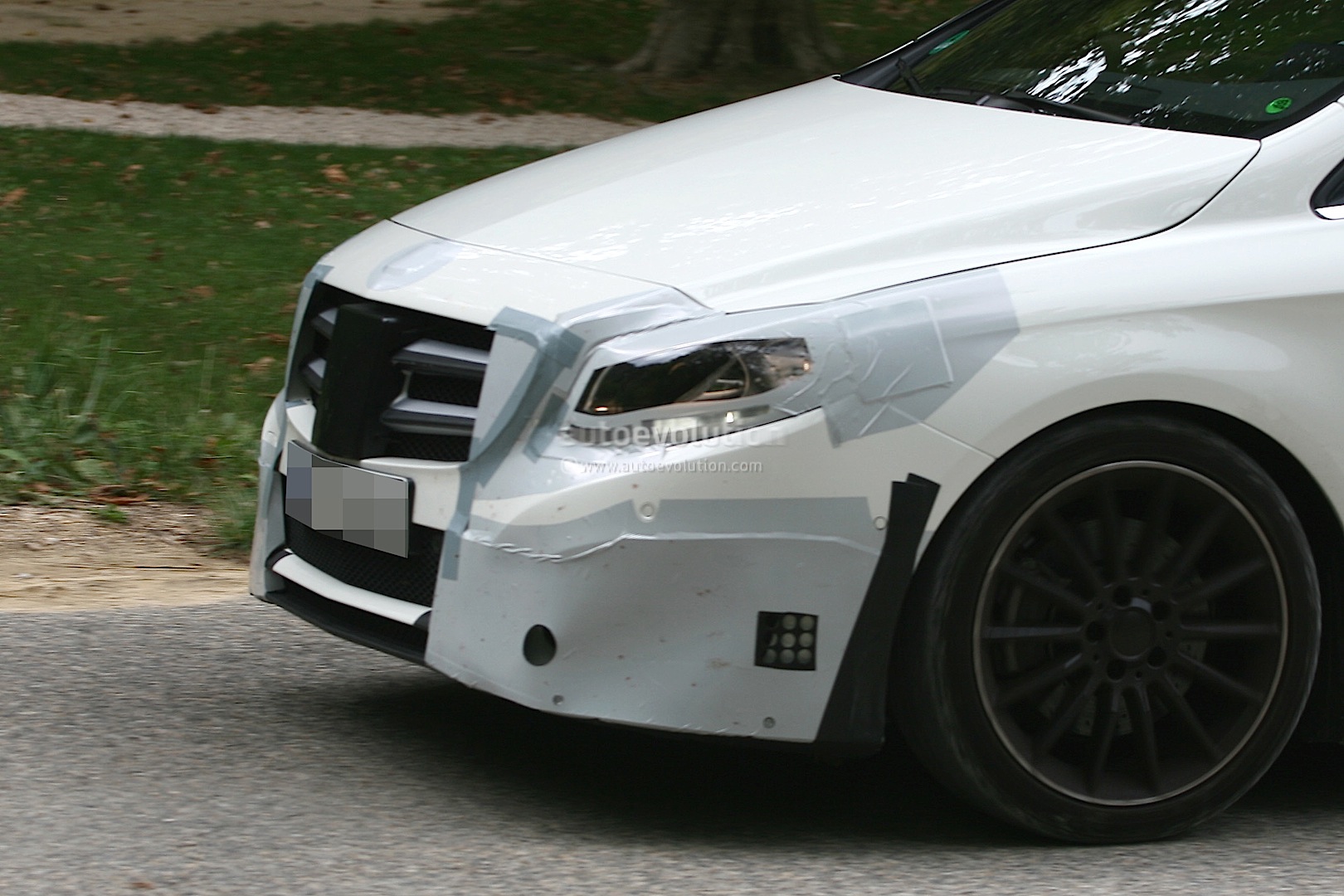 Mercedes-Benz prepping tiny-tough B-Class AMG - Autoblog